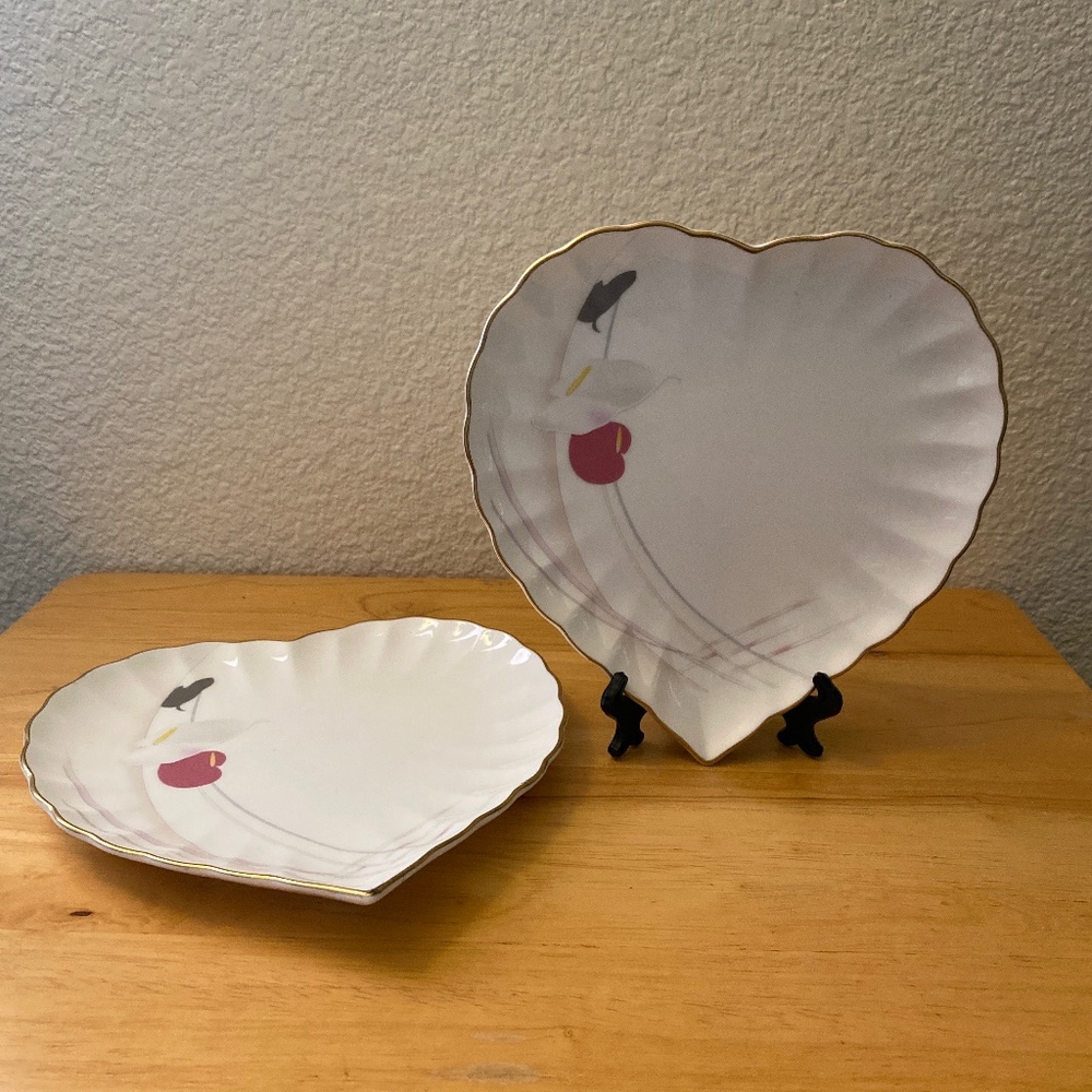 Mikasa Heart Shape Plates
